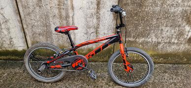 bicicletta BMX