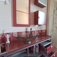 mobile da bagno a terra