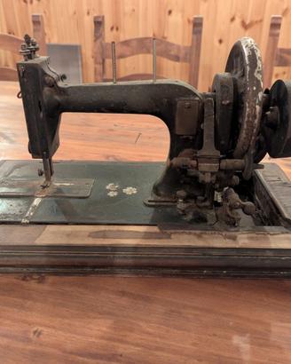 macchina da cucire manuale