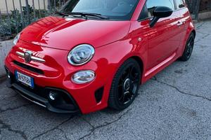 595 Abarth Cabrio_pista