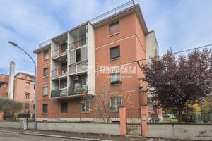 AMPIO 3 LOCALI CON GARAGE DOPPIO