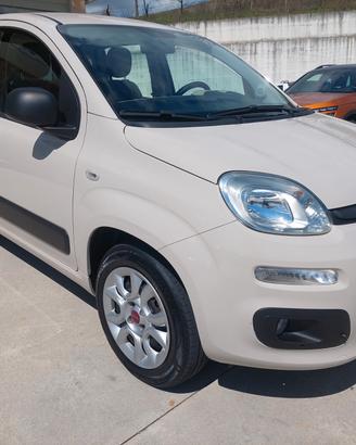 Fiat Panda 0.9 TwinAir Turbo Natural Power Lounge
