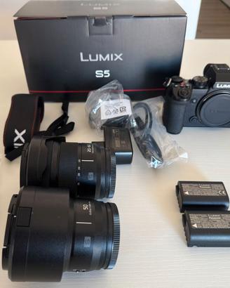Panasonic Lumix S5 + 20-60mm + 50mm f/1.8 full fra