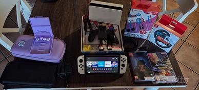 Nintendo Switch OLED+Accessori+Altri Kit (Regali)