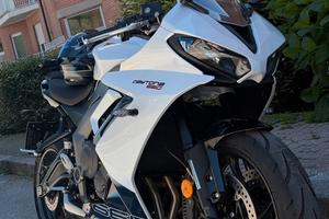 DAYTONA 660