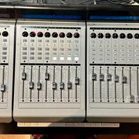 Mackie MCU PRO + 2 MCU XT Pro