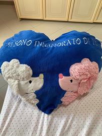 Peluche a forma di cuore