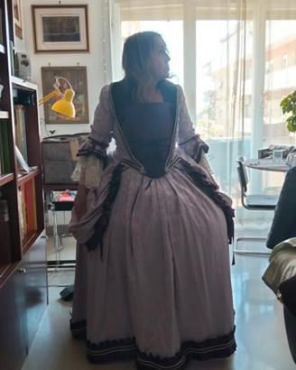 costume storico del Settecento 