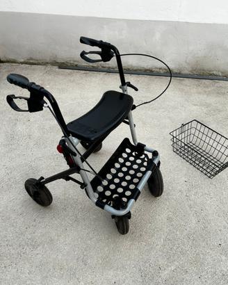 Girello per anziani e/o disabili.