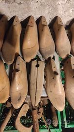 forme x scarpe in legno