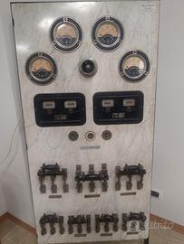 quadri elettrico in marmo