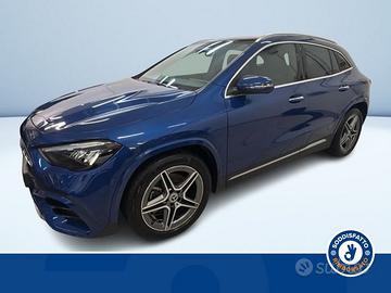 Mercedes-Benz GLA 200 D AUTOMATIC AMG Line PR...