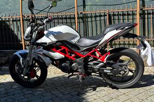 Benelli tnt 125