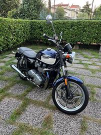 Triumph Bonneville T100 SE