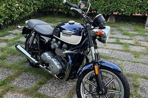Triumph Bonneville T100 SE