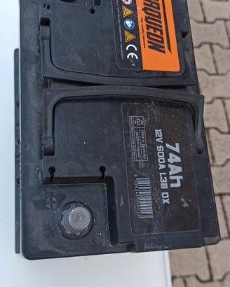 batteria per auto  74 ampere