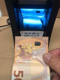 Verificatore di banconote