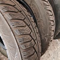 Gomme invernali Uniroyal