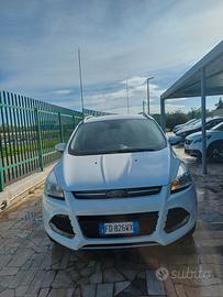 Ford Kuga 2.0 TDCI 180 CV S&S 4WD Powershift Titan
