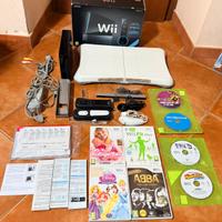 Nintendo Wii + Wii Fit + Giochi