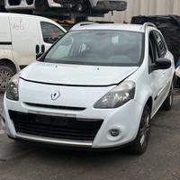 RENAULT CLIO SW 1.2B - ANNO 2010 - PER RICAMBI