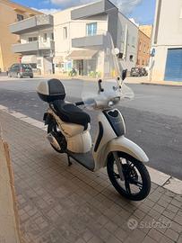 Scarabeo 50 4 tempi