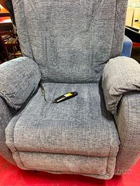 Poltrona Relax Elettrica Usato 4325