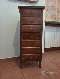 MOBILE IN ARTE POVERA CON CASSETTI 