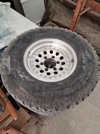 cerchi in lega più gomme x pajero