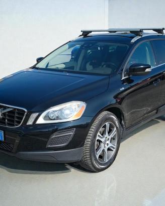 VOLVO XC60 D3 AWD MOMENTUM