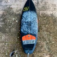 Tavola surf Twins Bros 5’10 28L