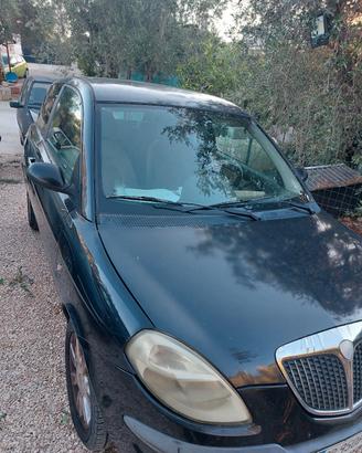 lancia y nera 1.3 mtj anno 2004