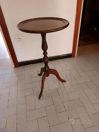 Tavolino in legno