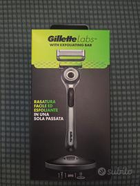 Gilette Labs con barra esfoliante.