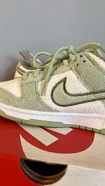 Nike Dunk Low SE Fleece Green