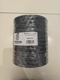 Striscia schermante per recinzioni