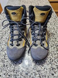 Scarponi AKU pelle Gore-Tex mis. 45