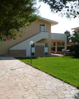 Appartamento in villa a mare