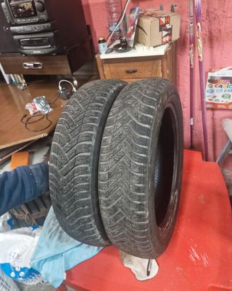 Pneumatici kinergy 135/70 R15 70T 4 stagioni