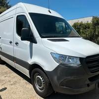 Mercedes-benz Sprinter F37/33 311 CDI RWD TA Furgo