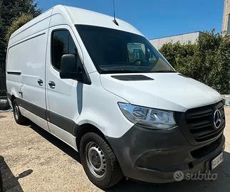 Mercedes-benz Sprinter F37/33 311 CDI RWD TA Furgo