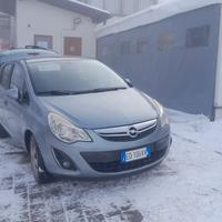 Opel corsa 1.2 neopatentato 