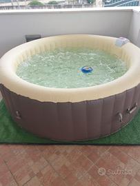 Magnifica IDROMASSAGGIO  EASE.ZONE 4+2  come nuova