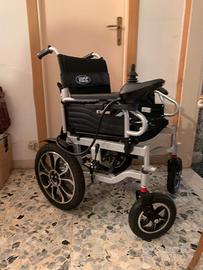 Sedia a rotelle elettrica