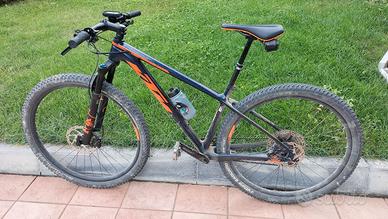 MTB front in carbonio