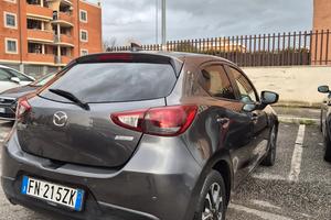 auto  Mazda 