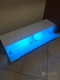 Mobile TV Con Led RGB
