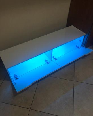 Mobile TV Con Led RGB