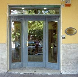 Porta in Ferro e vetri blindati
