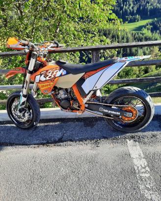 KTM 125